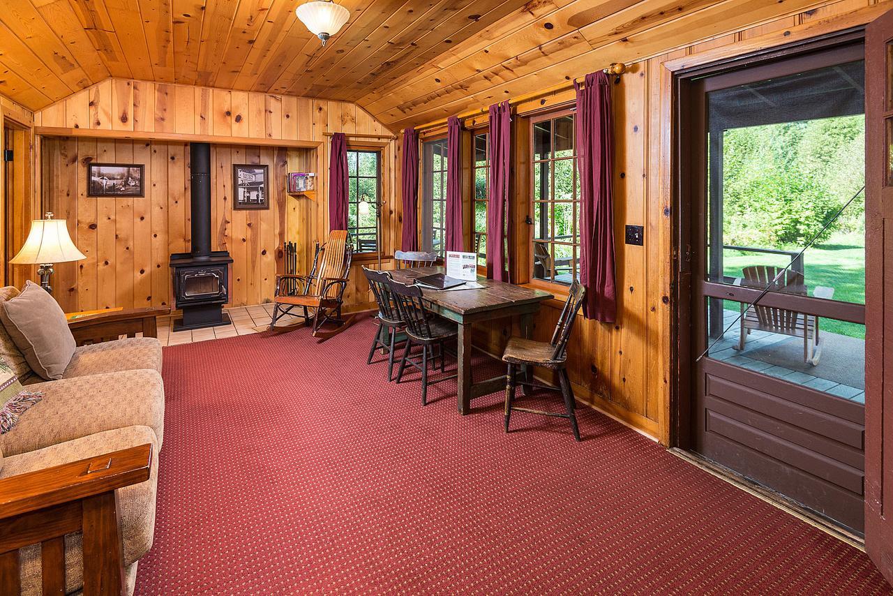 Lake Creek Lodge Bend Exterior photo