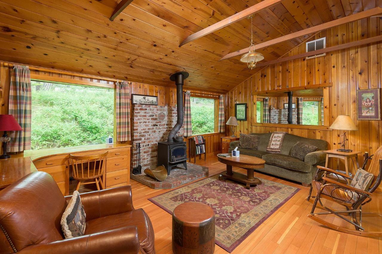 Lake Creek Lodge Bend Exterior photo
