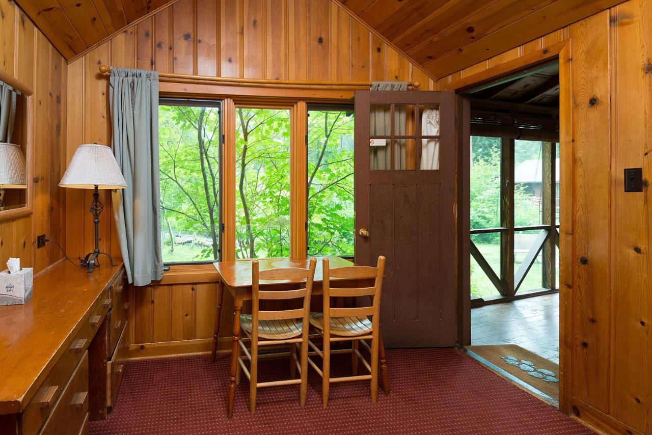 Lake Creek Lodge Bend Exterior photo