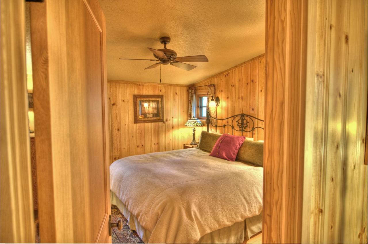Lake Creek Lodge Bend Exterior photo