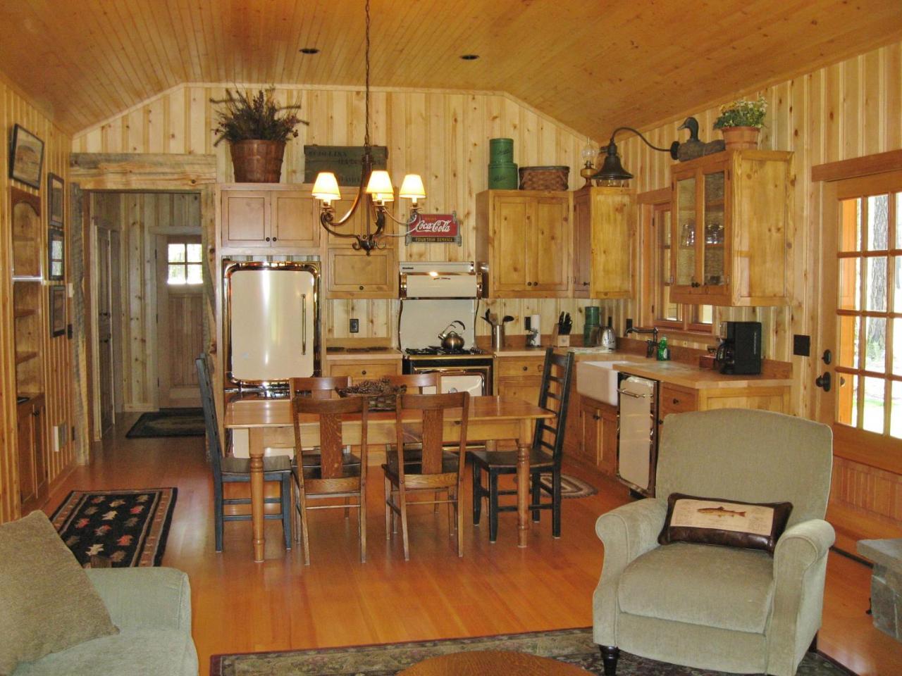 Lake Creek Lodge Bend Exterior photo